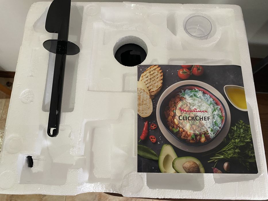 Robô de Cozinha MOULINEX - NOVO