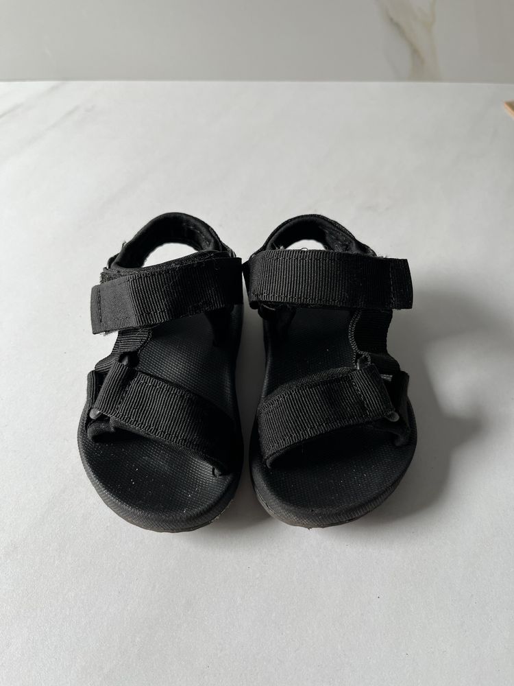Босоніжки дитячі, літнє взуття дитяче, босоніжки чорні