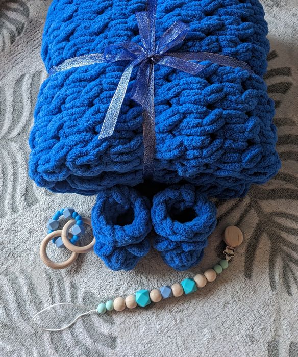 Плюшевий плед+пінетки+ гризунець+ тримач для пустушки