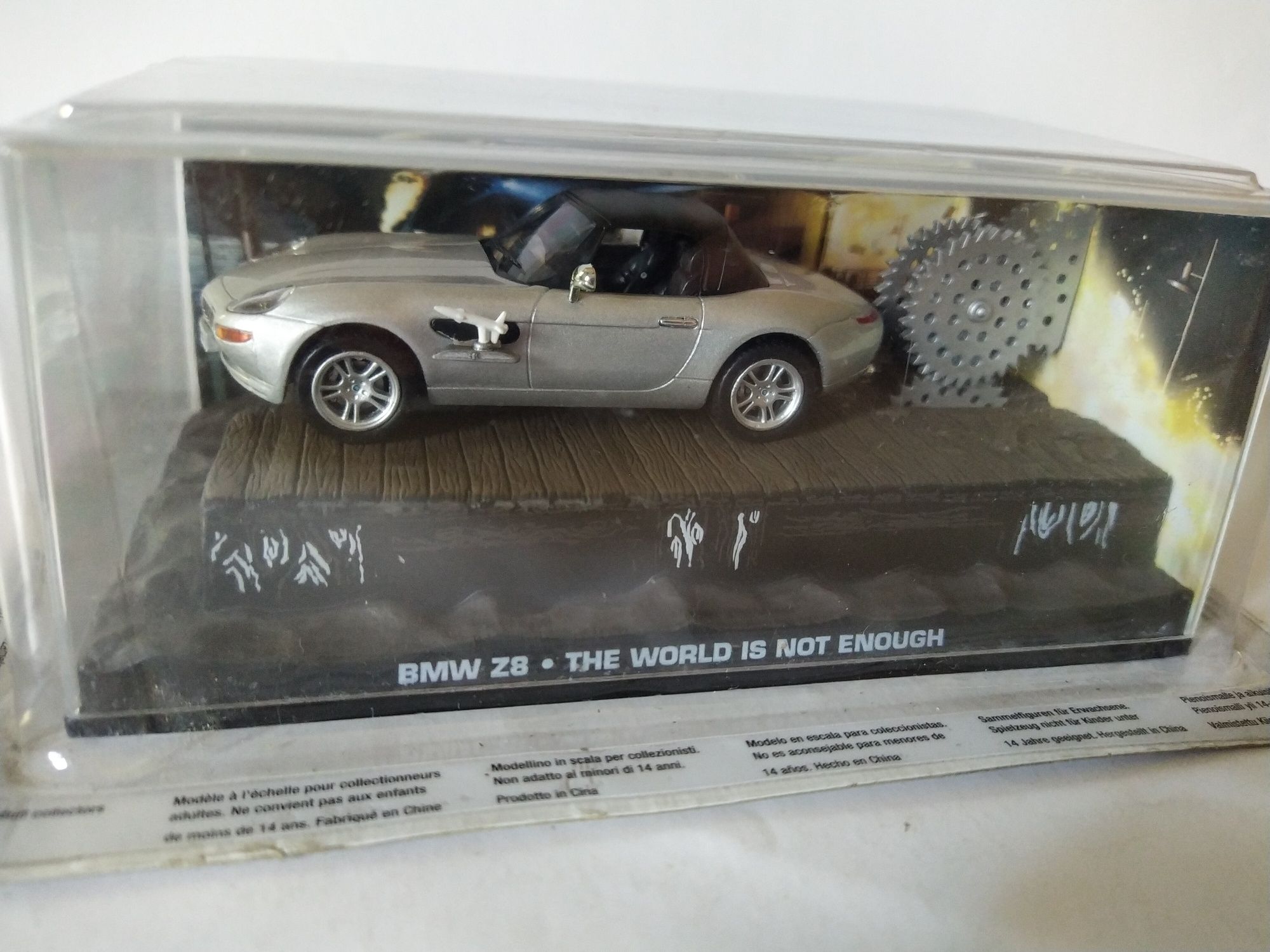 BMW Z8 James Bond collection wersja bez figurki Skala 1:43