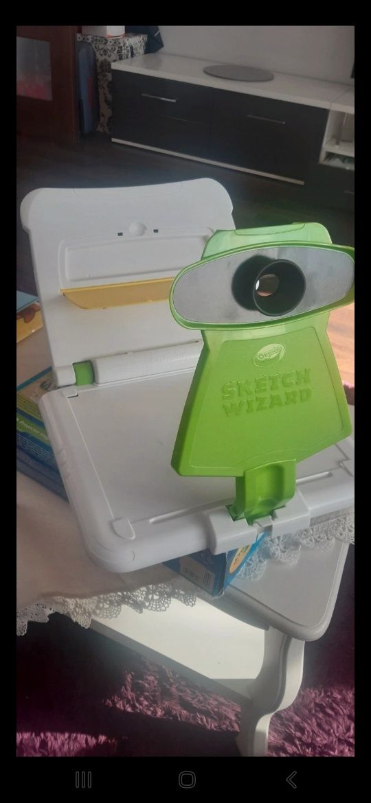 Projektor do odrysowywania wszystkiego 2D, 3D Crayola