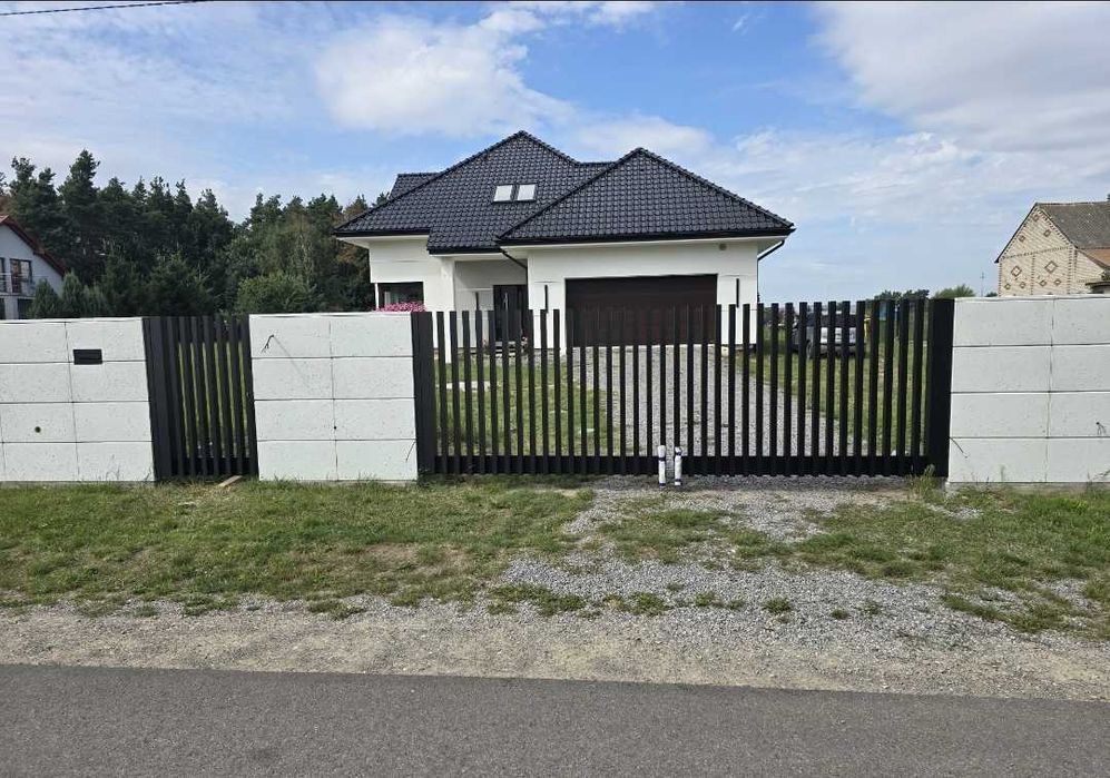 Ogrodzenie grzebieniowe nowoczesne ogrodzenie palisada pionowa