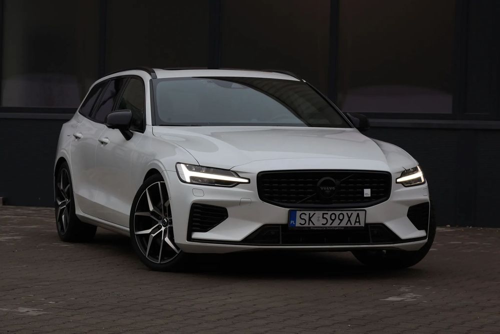 Volvo V60 T8 Polestar Engineered Bowers&Wilkins kamera 360 BLIS FVAT23%