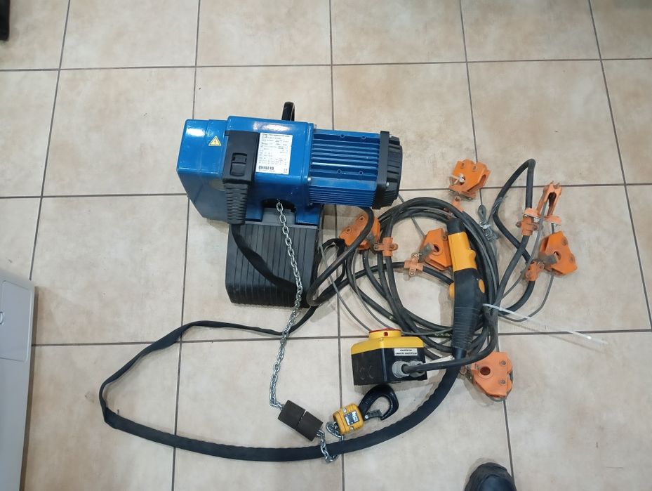 Wyciągnik  łańcuchowy wyciągarka demag 125 kg suwnica