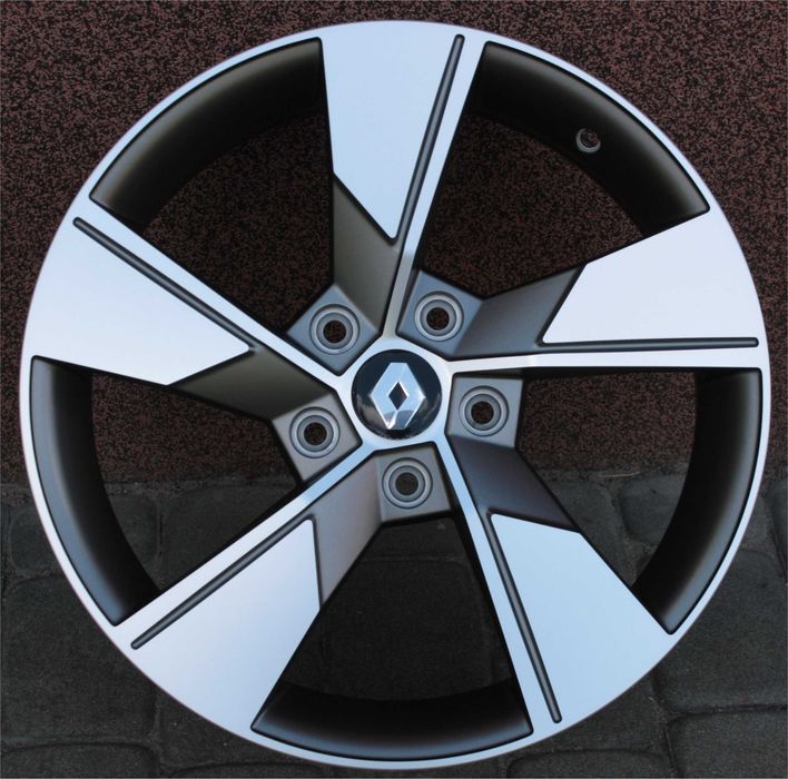 Fabrycznie nowe koła zimowe z czujnikami TPMS 17 5x114,3 215/55/17