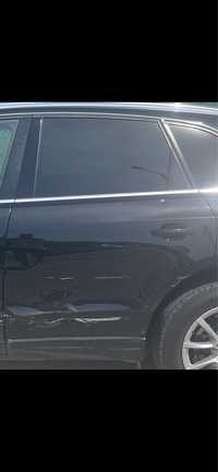 Продаються задні ліві двері на Audi Q5 8R з дефектом