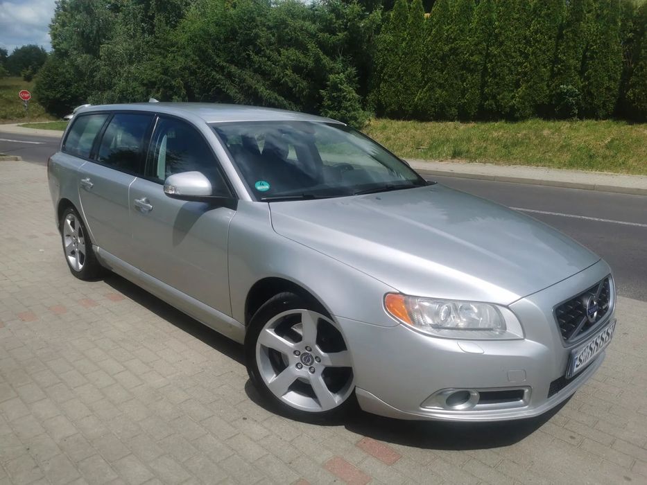 Volvo V70 2.0 163KM, R DESIGN, skóra, Xenon, Navi, Alu 18, klimatronic