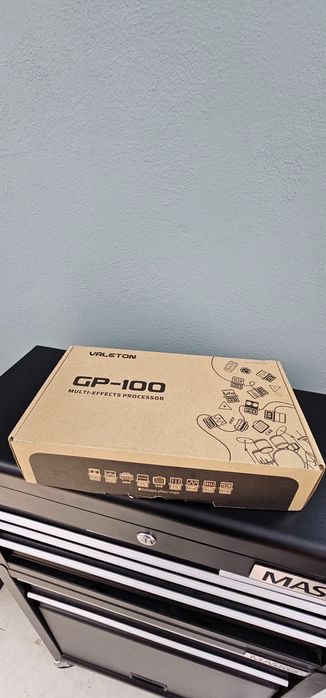 Pedaleira gp100 Valeton + compressor + hub de fonte para pedais