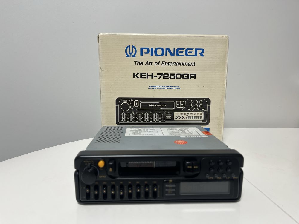 Pioneer KEH-7250QR Roadstar Japan.