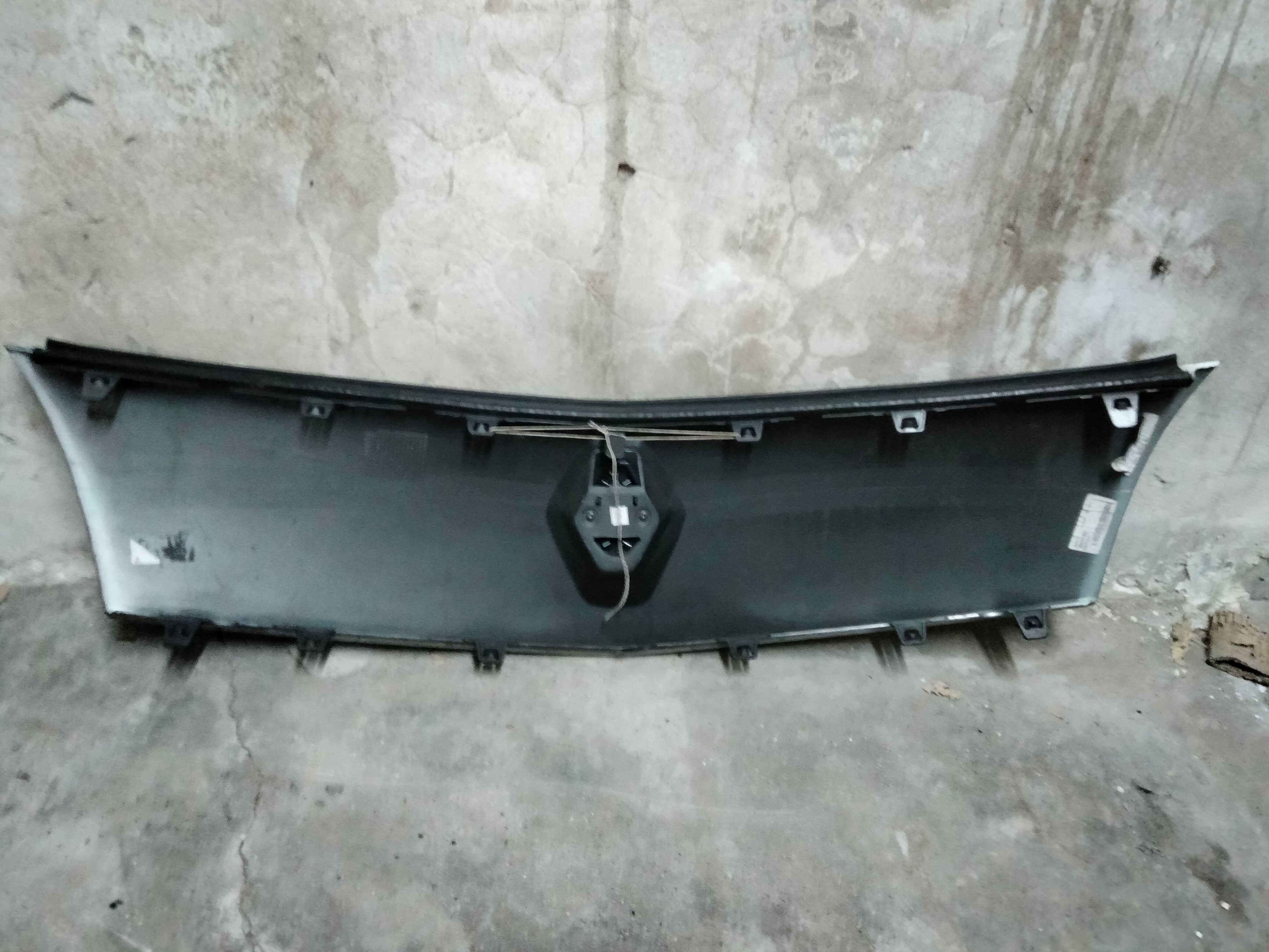 Grelha frontal Mercedes w204, Renault Kangoo,vw passat b6