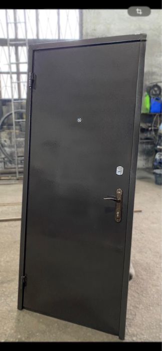 Перегородки двері металеві технічні двері тамбурні перегородки з метал