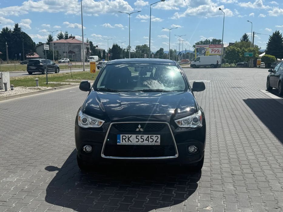 Mitsubishi ASX Mitsubishi ASX 1.6 benzyna, 2010, 134 000 km, czarny