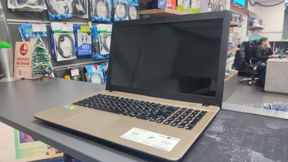 НЕРАБОЧИЙ ноутбук Asus x541n (матрица рабочая)