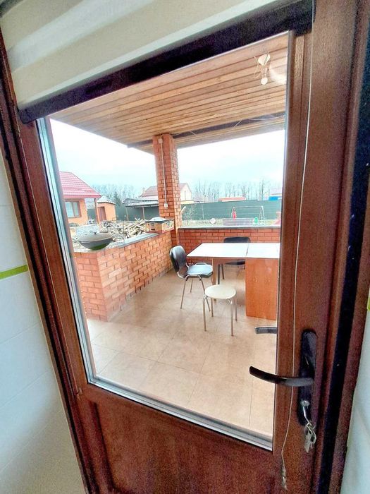 Продам сучасний будинок 350 м2 з меблями та технікою в Підгайцях.