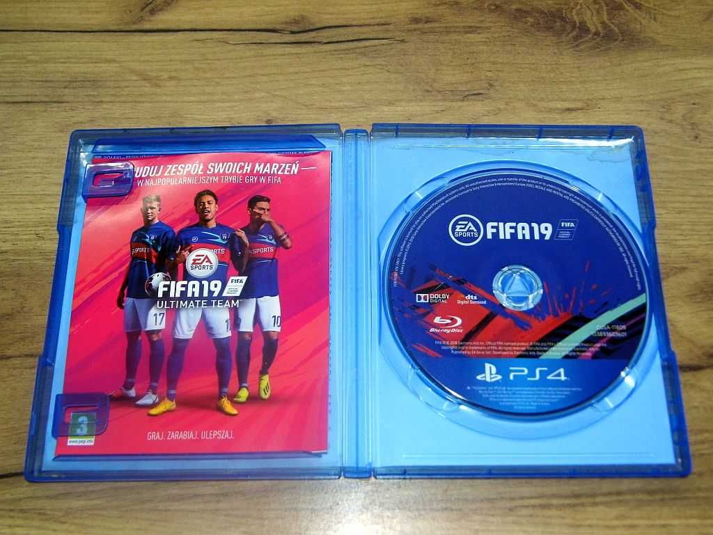 Gra na konsole Sony PS4 Fifa 19 Edycja Mistrzowska w języku polskim.