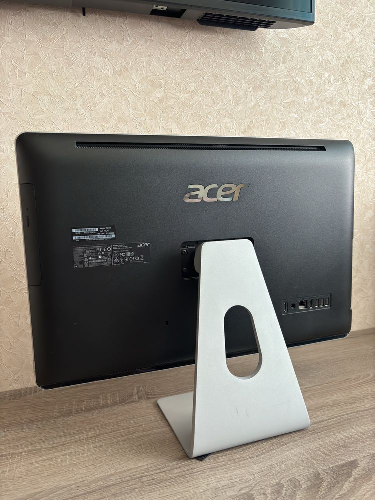Моноблок Acer Z3-705