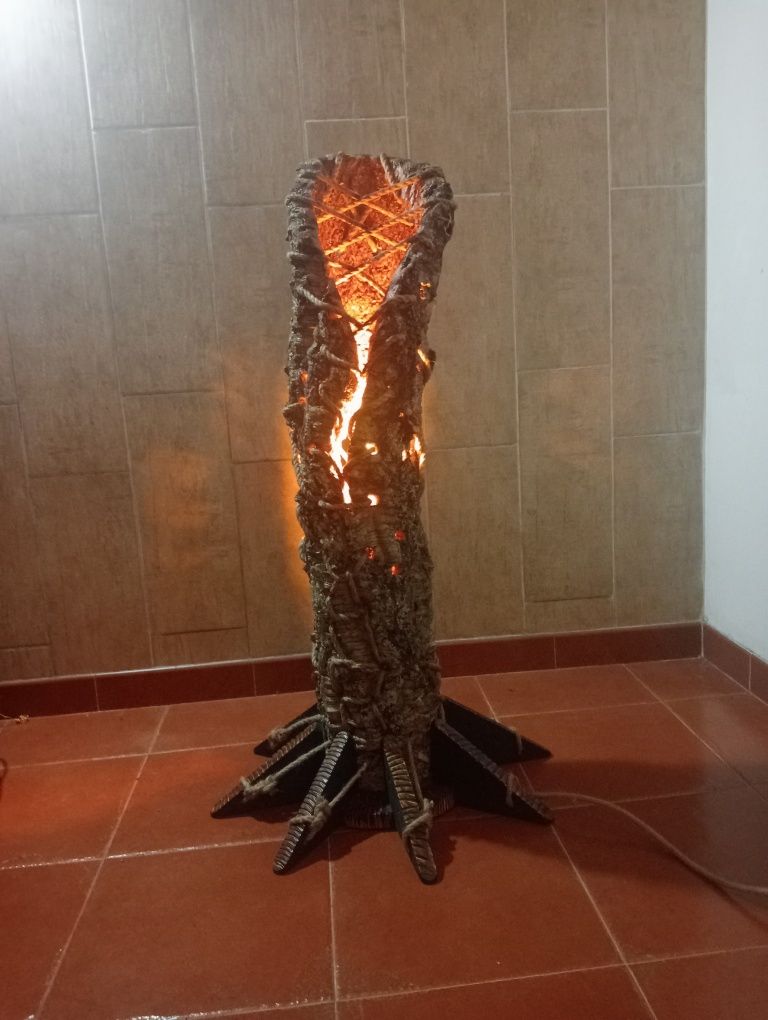 Candeeiro de pé de autor