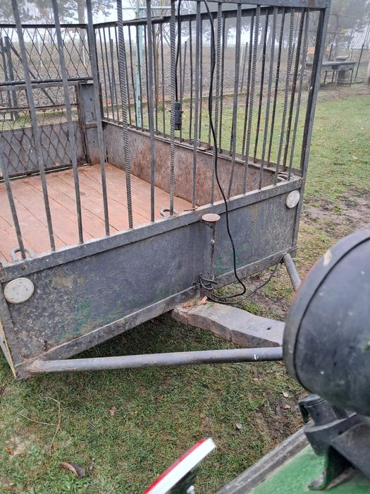 Przyczepka 1 osiowa rolnicza