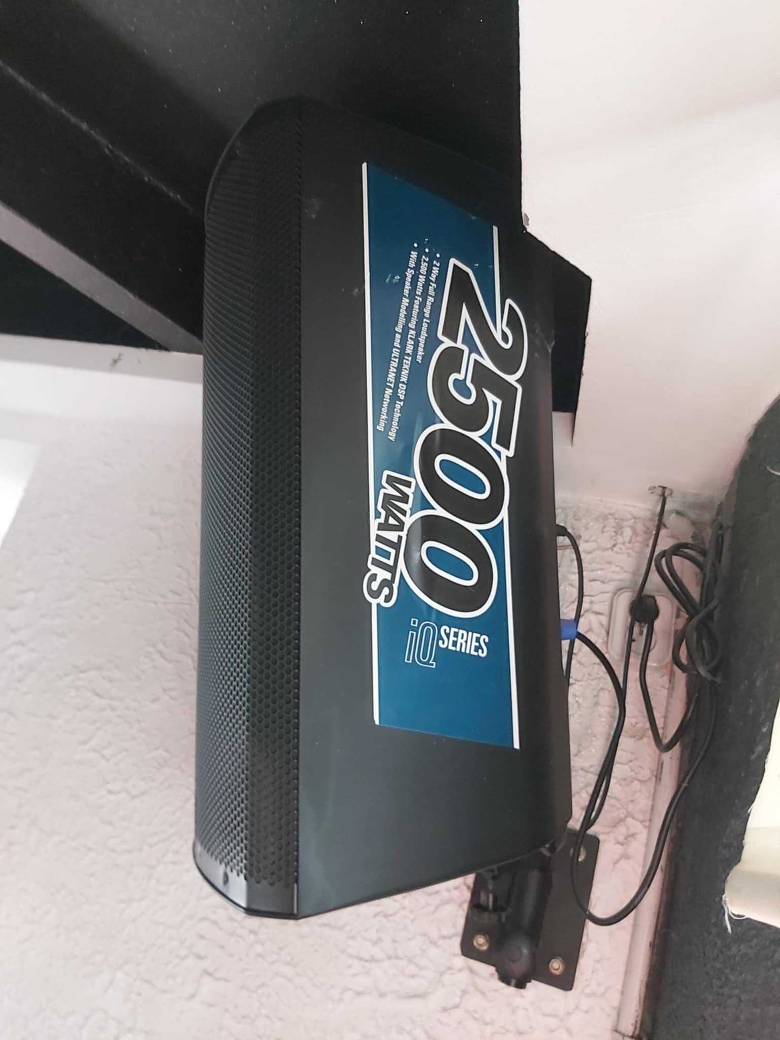 Glosniki Turbosound IQ15