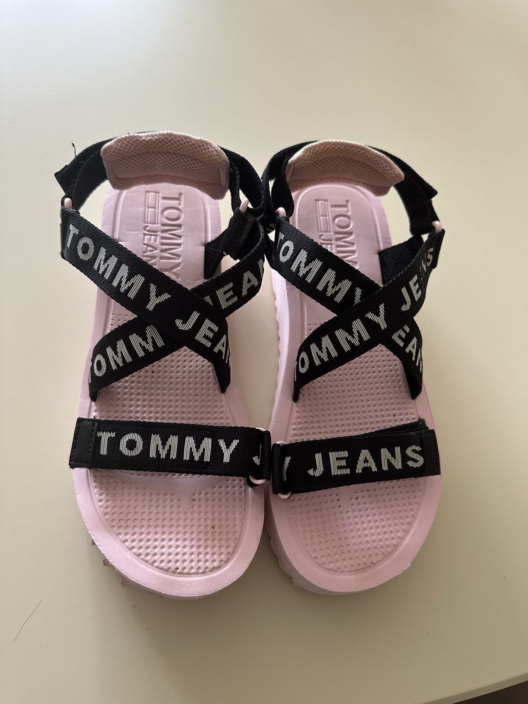 Сандалі, босоніжки Tommy Hifiger
