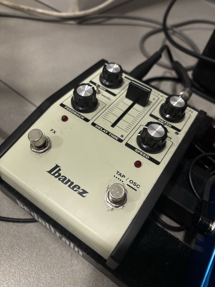 Ibanez ES3 Echo Shifter Delay