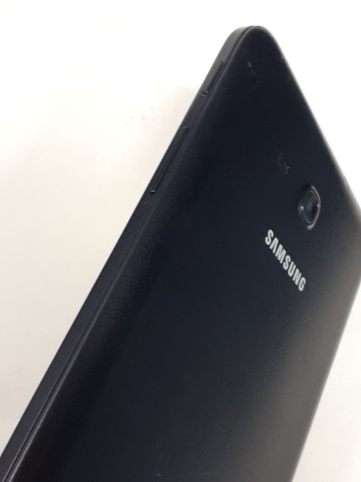 Планшет Samsung galaxy tab 3 SM-T111