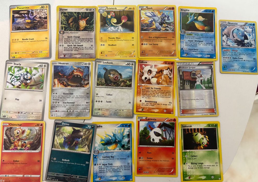 Cartas Pokémon como novas