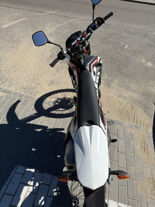 Motocykl SWM RS 125R