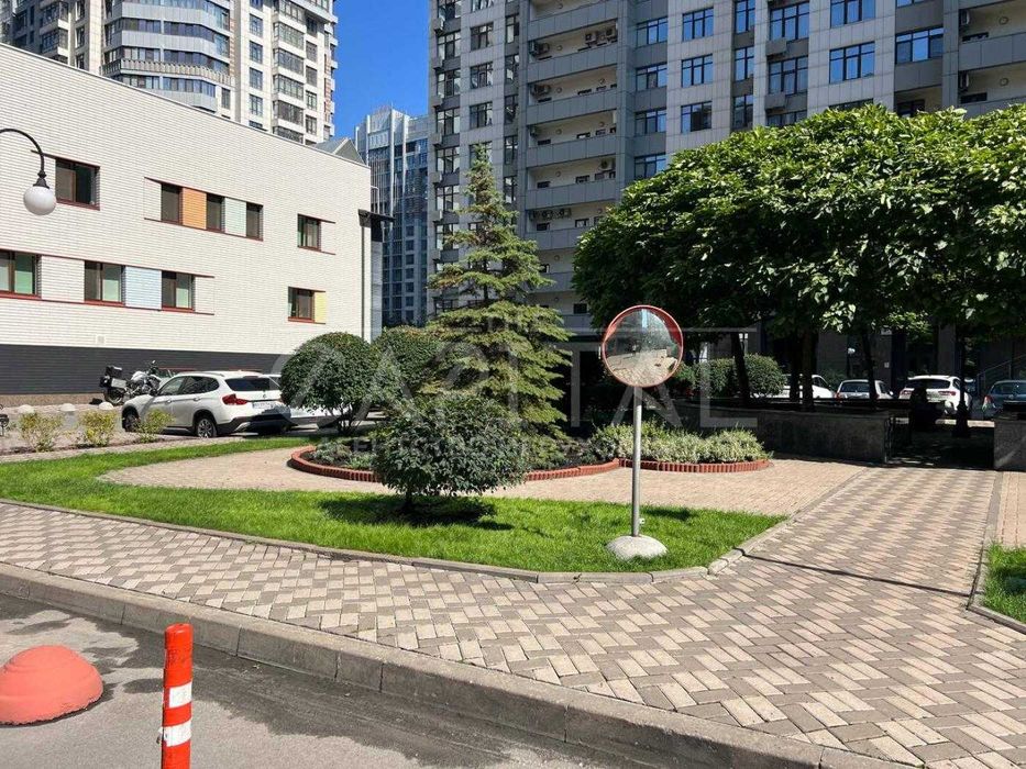 Оренда Новопечерські Липки Фасадне приміщення