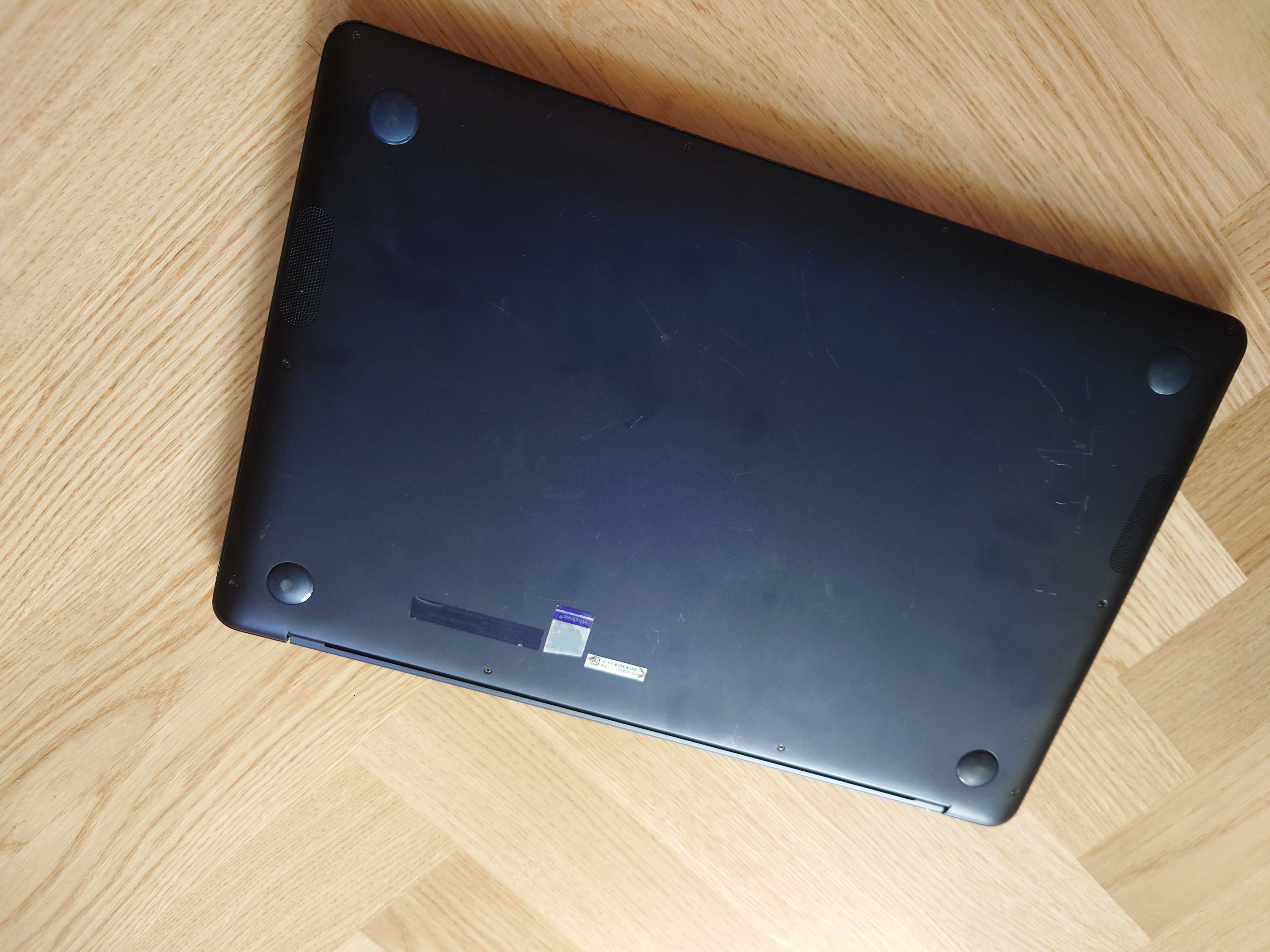 Asus Zenbook Pro UX580 (i7, 1050Ti GTX, 16GB RAM, 512GB SSD)