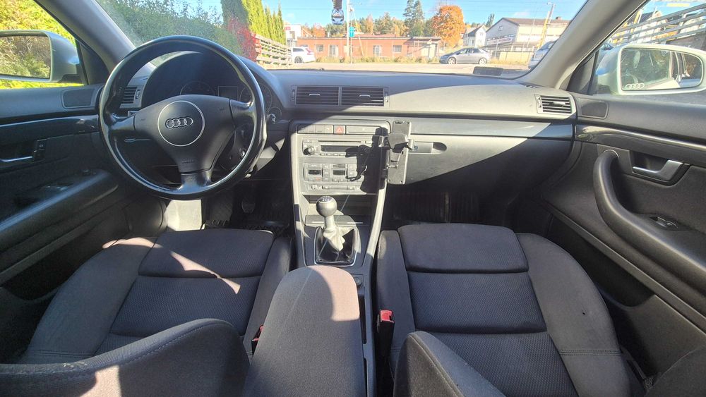Samochód Audi A4 B6 2004r.  1.9 TDI