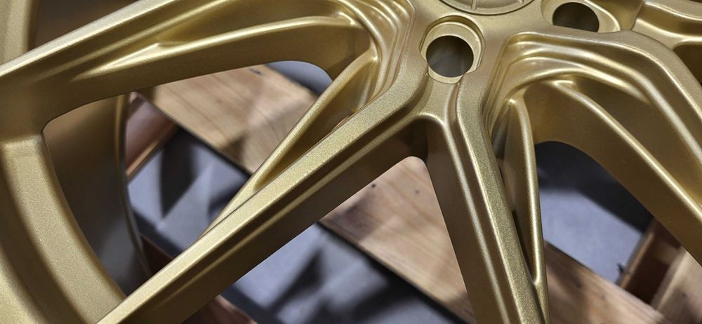 OUTLET! Felgi Japan Racing JR44 20x8 ET20 + 20x9,5 ET28 5x112 Gold