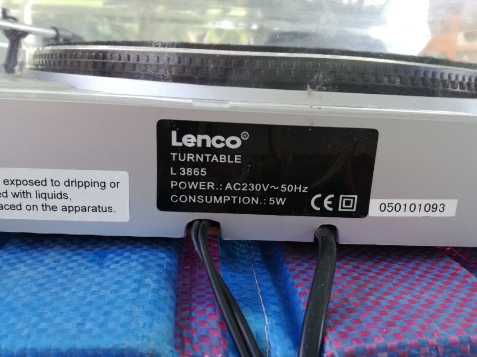 Adapter firmy Lenco .