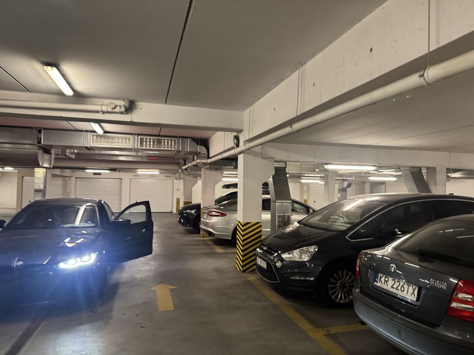 Miejsce parkingowe parking garaż Bronowicka 17A Kraków