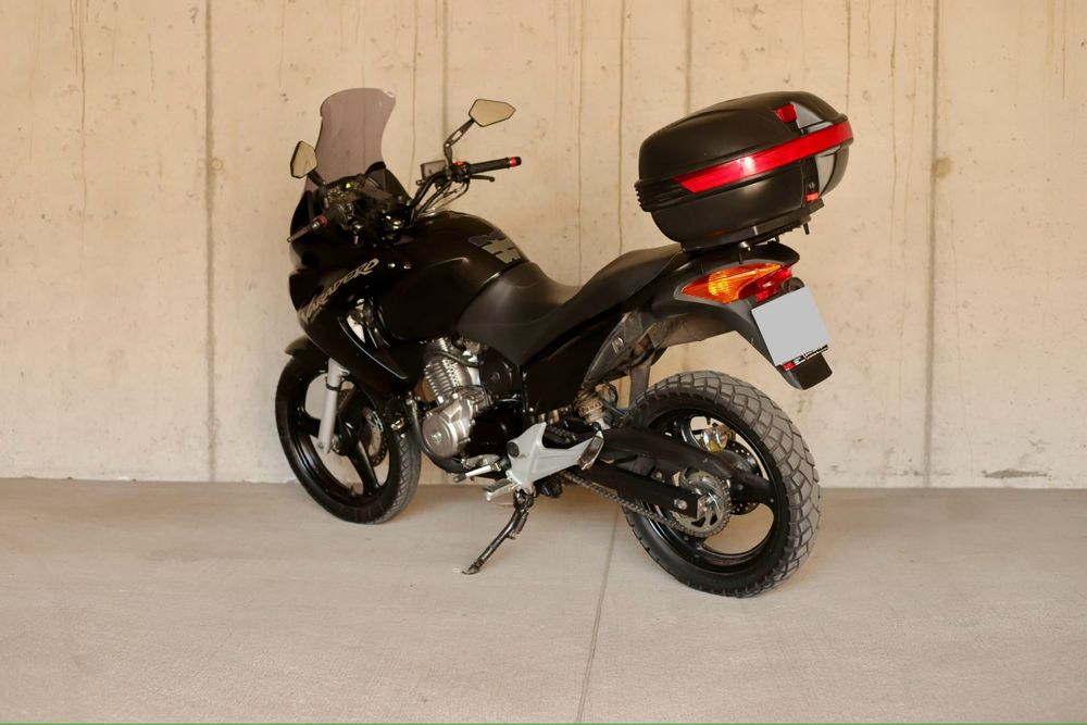 Motocykl Honda Varadero 125/500 CB500 swap A1/B Super stan bez wkladu