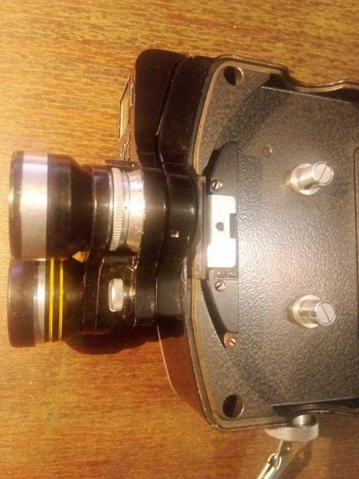 Ретро кінокамера Екран-3