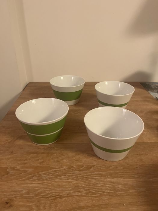 Zestaw 4x misek doniczek Ikea białe z zielonymi paskami