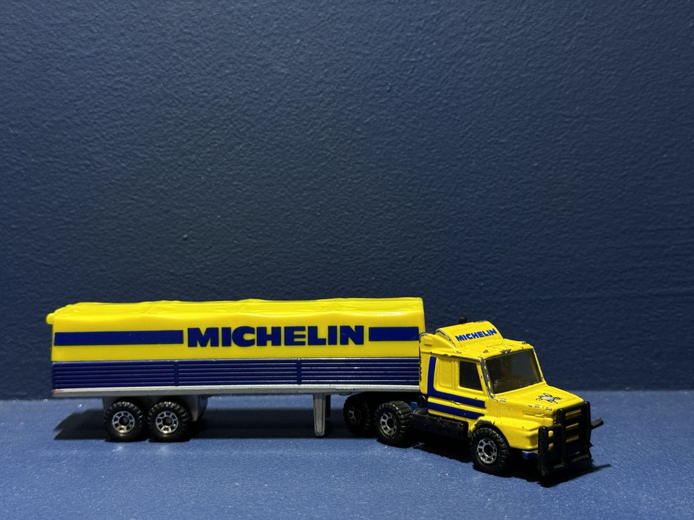 Matchbox Scania T- 142 Michelin