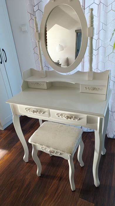 Toaletka + taboret