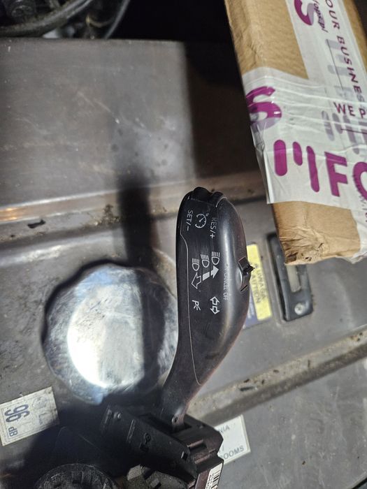 Manetki przełącznik zwijak tasma vw, polo, t5, skoda