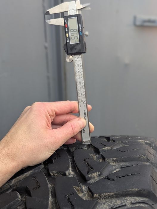 Грязьова гума Toyo Open Country 275/70 R18