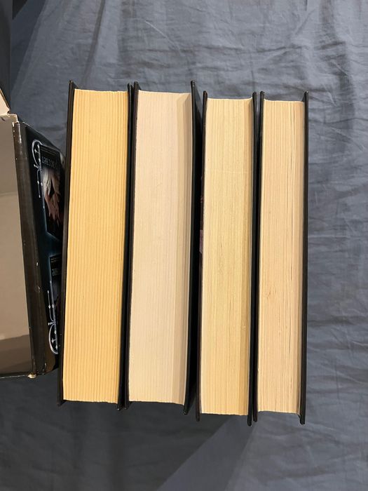 Подарунковий бокс/4 книги /Цикл Сумерки/Комплект