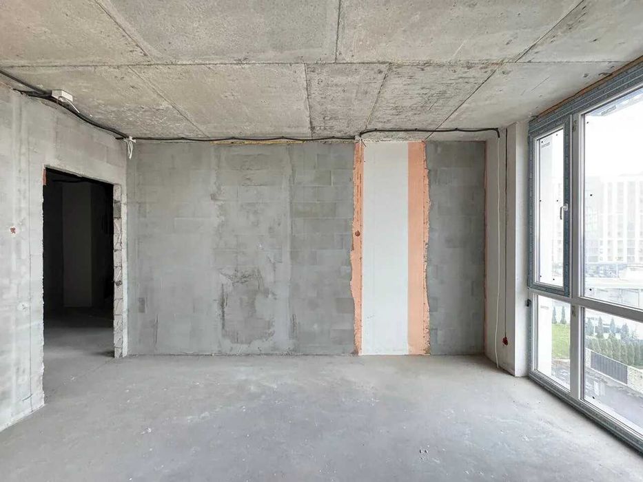 Простора трикімнатна в ЖК "Шоколад" !