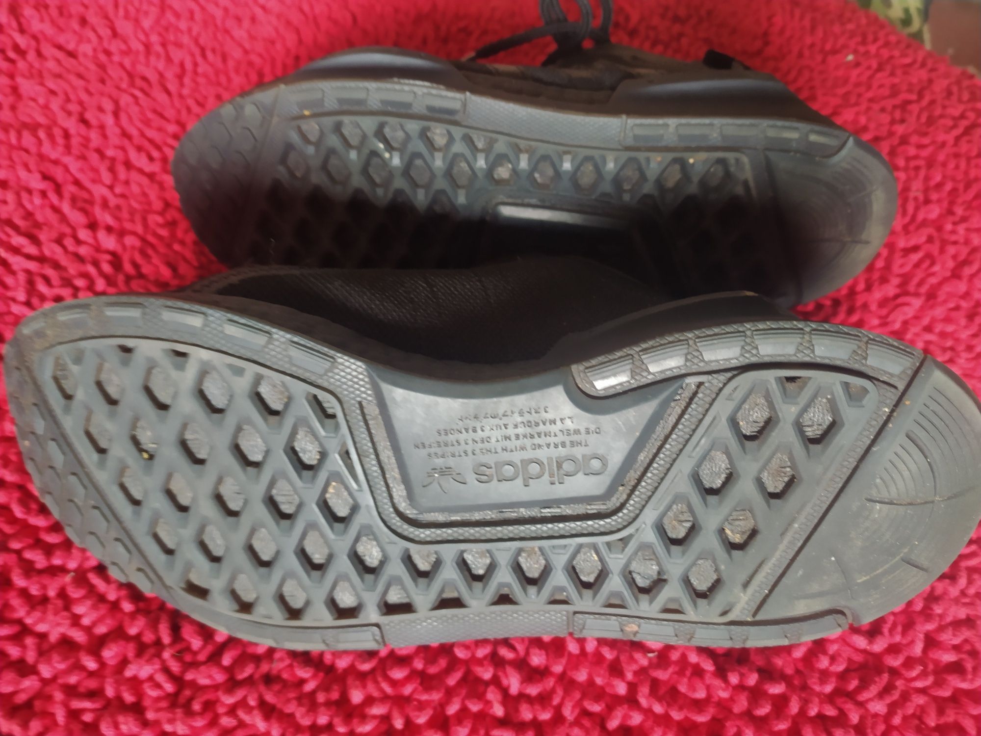 Терміново продам нові кроссовки Adidas.