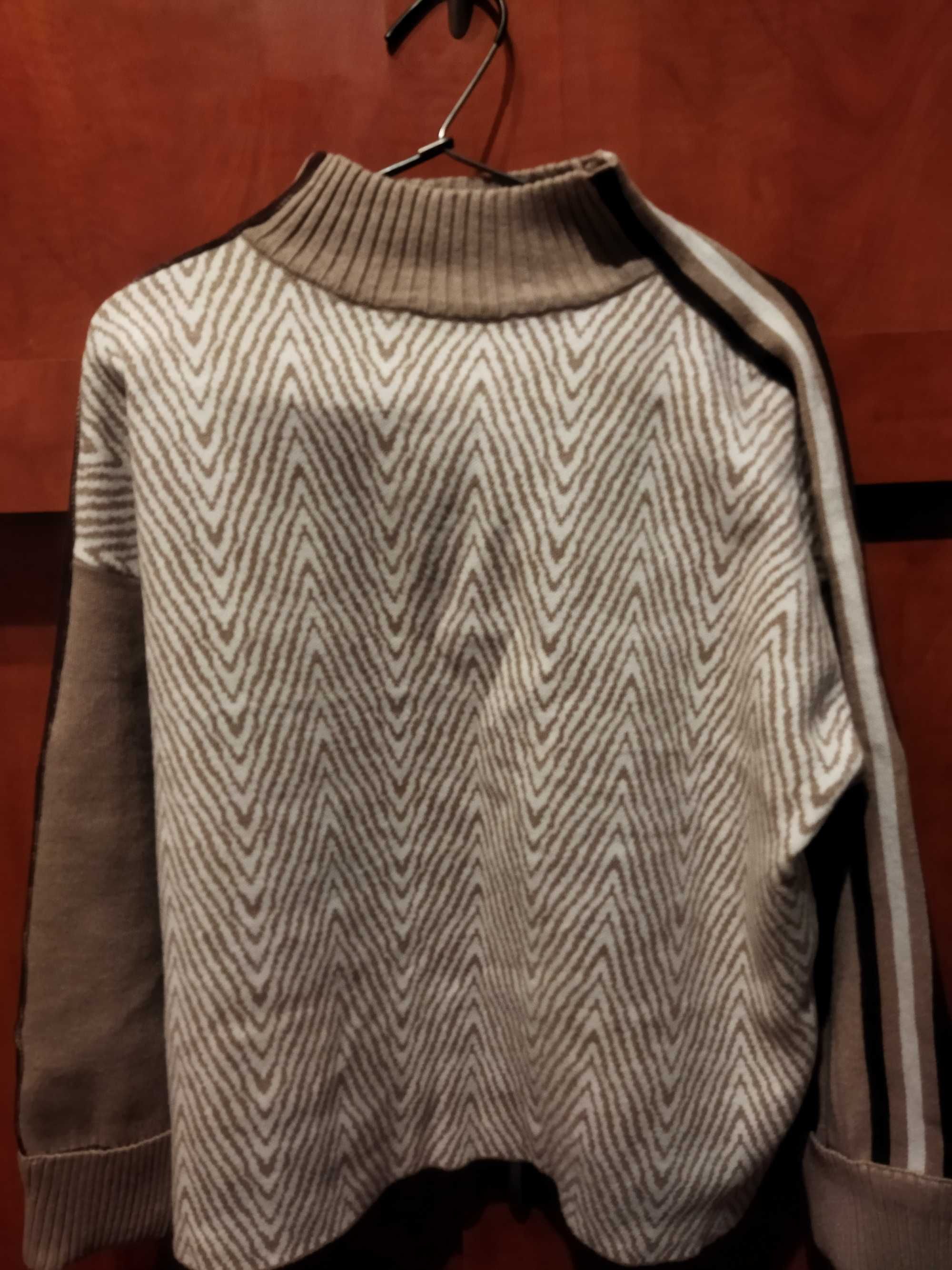 Sweter Minouu Noelle