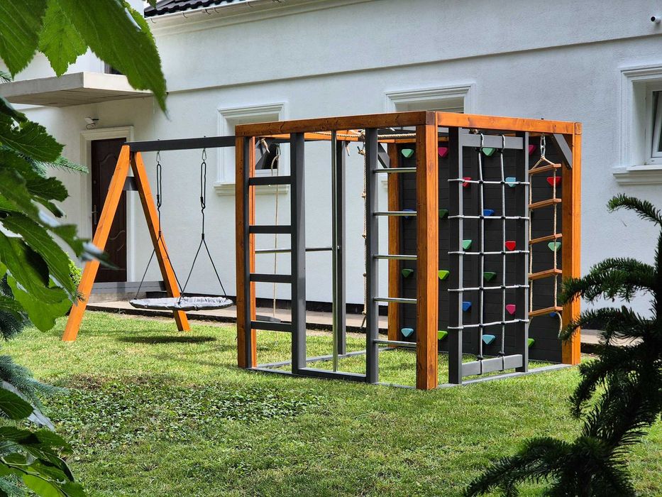 Plac zabaw małpi gaj z huśtawkami - siłownia ogrodowa