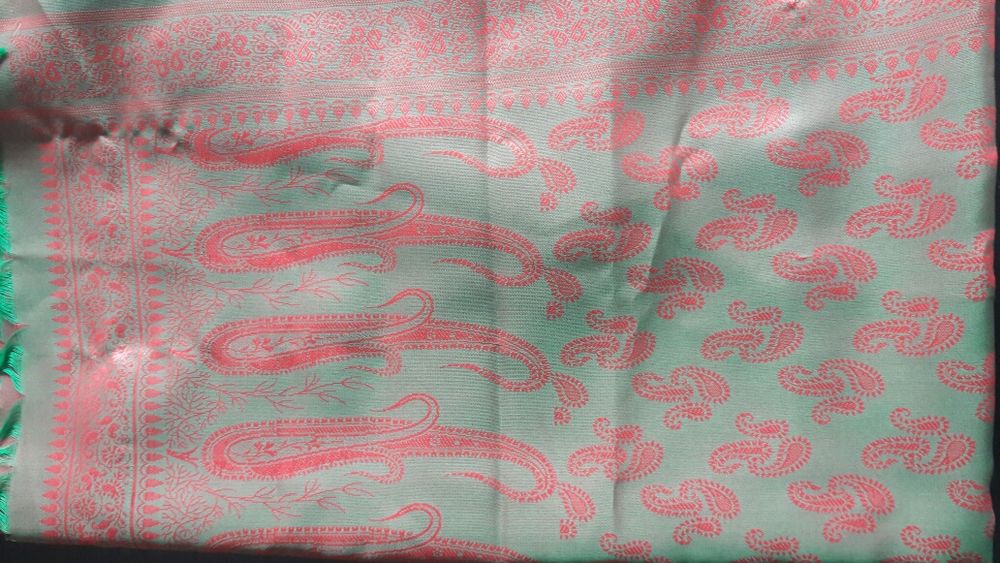 Echarpe com saco artesanal, comprados na Índia