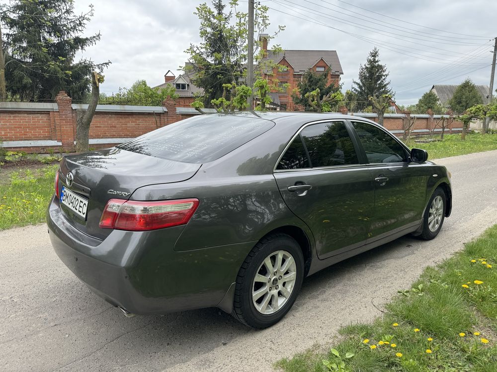 Продам Toyota Camry