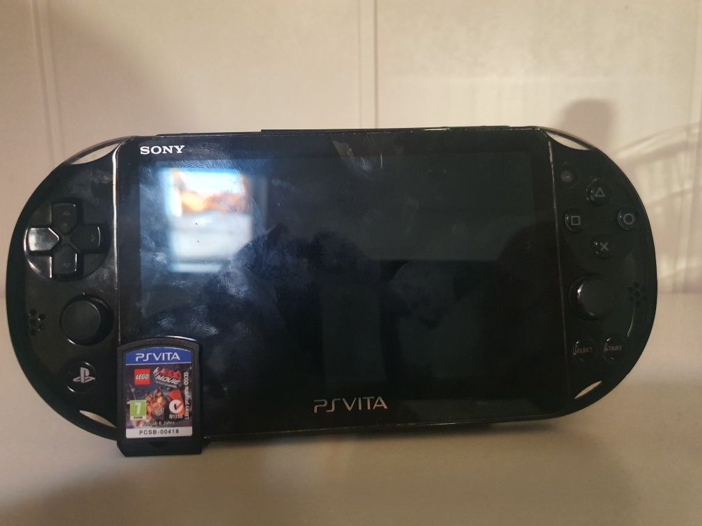 Consola ps vita usada