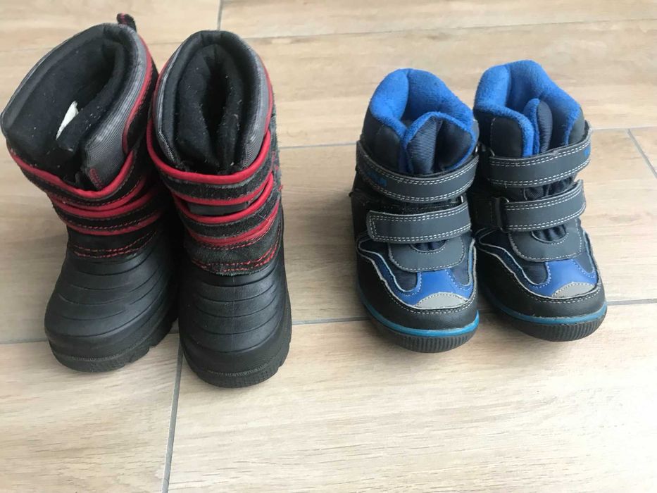 пара чоботів дитячих